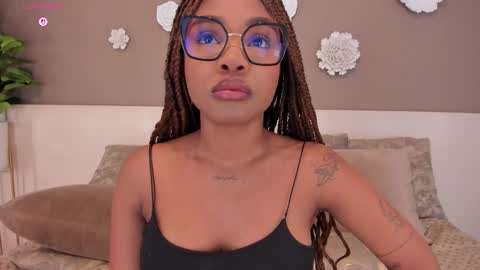 Snapshot of ariafoster chatting on December 4, 2025, 4:11 am Aria Foster online show from December 4, 2025, 4:11 am