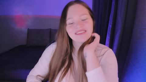 Snapshot of arialane_ chatting on October 9, 2025, 6:17 pm Aria online show from October 9, 2025, 6:17 pm