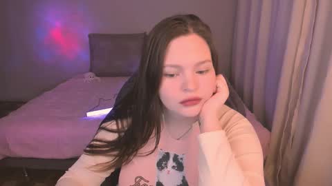 Snapshot of arialane_ chatting on October 19, 2025, 7:03 pm Aria online show from October 19, 2025, 7:03 pm