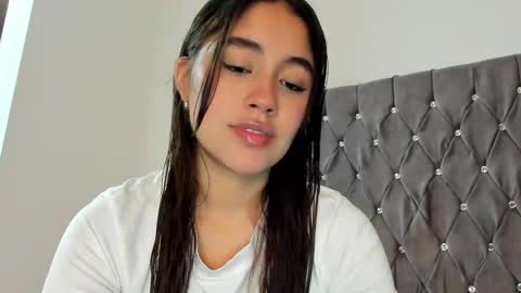 Snapshot of ariamontgomeryyy chatting on January 27, 2025, 5:47 am Aria Montgomery online show from January 27, 2025, 5:47 am