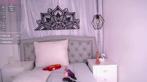 Snapshot of ariana_ceballos chatting on February 15, 2025, 11:14 pm ARIANA online show from February 15, 2025, 11:14 pm