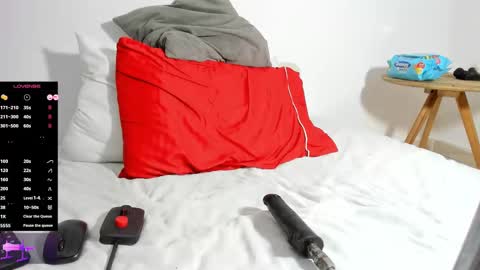 ariana_nix online show from December 19, 2024, 8:44 pm