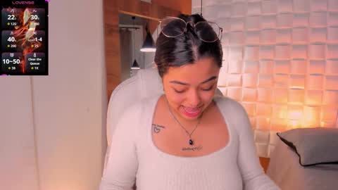 Ariana  online show from December 2, 2025, 1:39 pm