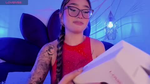 Snapshot of ariana_villada chatting on February 1, 2025, 3:30 am Ari online show from February 1, 2025, 3:30 am