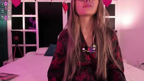 Snapshot of ariana_villada chatting on February 3, 2025, 3:20 am Ari online show from February 3, 2025, 3:20 am