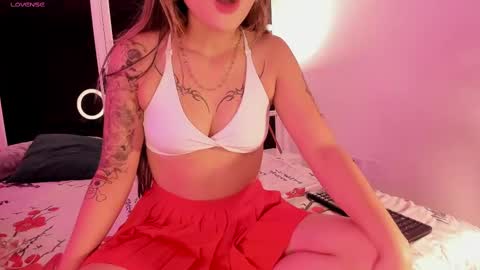 Snapshot of ariana_villada chatting on February 17, 2025, 3:25 am Ari online show from February 17, 2025, 3:25 am