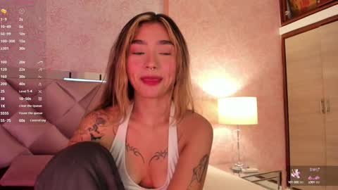 Snapshot of ariana_villada chatting on October 7, 2025, 3:25 am Ari online show from October 7, 2025, 3:25 am