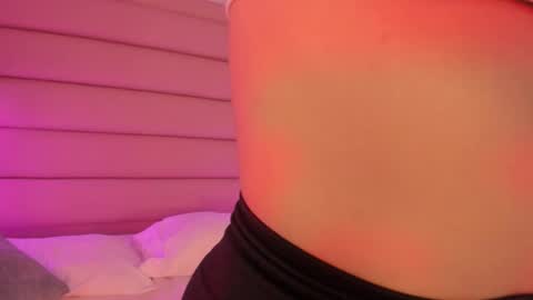 Snapshot of ariana_villada chatting on November 29, 2025, 3:31 am Ari online show from November 29, 2025, 3:31 am