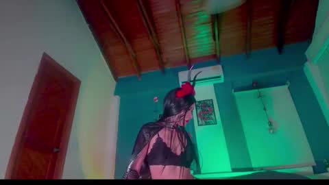 Snapshot of ariana_whitee chatting on October 31, 2025, 4:57 am ariana_whitee online show from October 31, 2025, 4:57 am