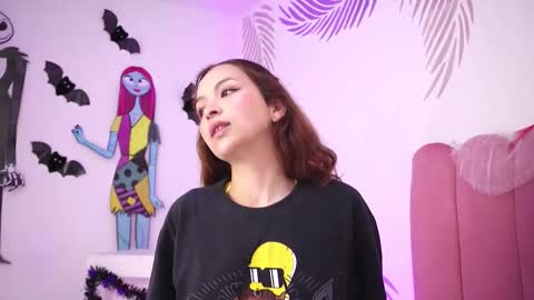   online show from October 23, 2025, 2:05 pm