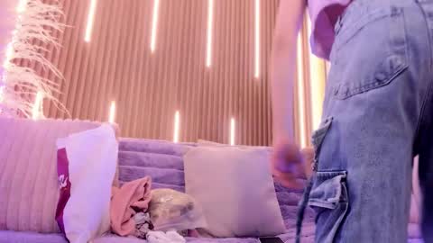 Snapshot of arianasantana chatting on December 14, 2025, 12:54 pm Ari online show from December 14, 2025, 12:54 pm