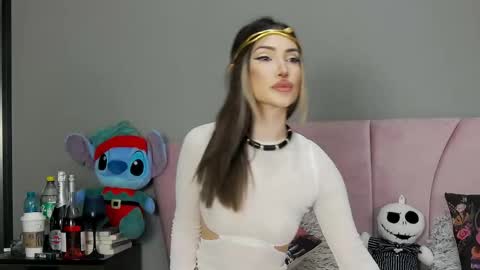 arianna_moonx online show from October 31, 2025, 9:27 pm