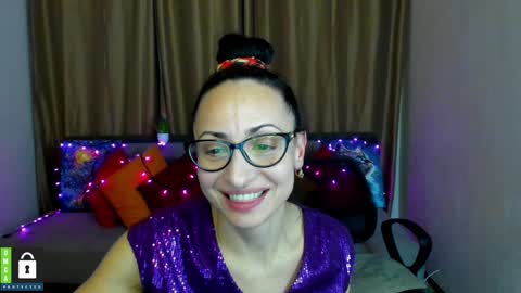 Snapshot of arianna_tifany chatting on January 14, 2025, 9:30 pm Arianna online show from January 14, 2025, 9:30 pm