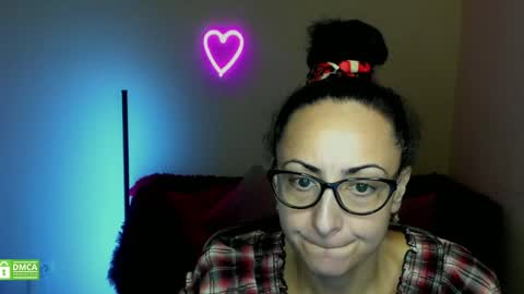 Snapshot of arianna_tifany chatting on January 27, 2025, 9:44 am Arianna online show from January 27, 2025, 9:44 am