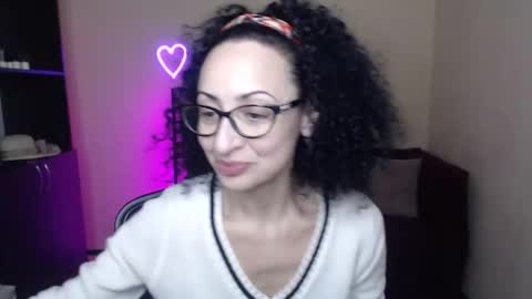 Snapshot of arianna_tifany chatting on January 28, 2025, 10:12 pm Arianna online show from January 28, 2025, 10:12 pm