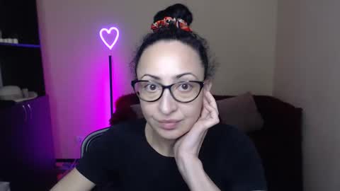 Snapshot of arianna_tifany chatting on January 31, 2025, 9:59 am Arianna online show from January 31, 2025, 9:59 am