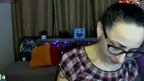 Snapshot of arianna_tifany chatting on February 6, 2025, 3:31 pm Arianna online show from February 6, 2025, 3:31 pm