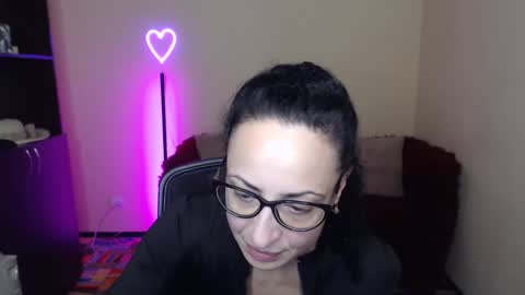 Snapshot of arianna_tifany chatting on February 8, 2025, 6:55 pm Arianna online show from February 8, 2025, 6:55 pm