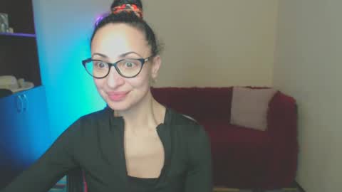 Snapshot of arianna_tifany chatting on February 11, 2025, 10:07 pm Arianna online show from February 11, 2025, 10:07 pm