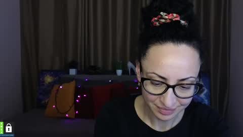 Snapshot of arianna_tifany chatting on March 4, 2025, 9:54 pm Arianna online show from March 4, 2025, 9:54 pm