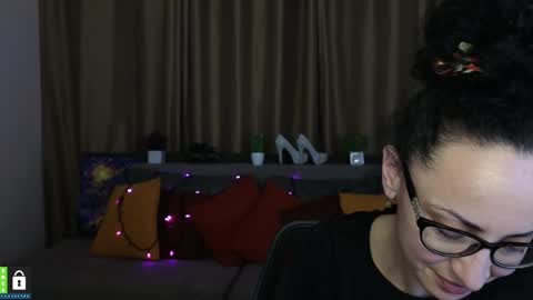 Snapshot of arianna_tifany chatting on March 5, 2025, 4:24 am Arianna online show from March 5, 2025, 4:24 am