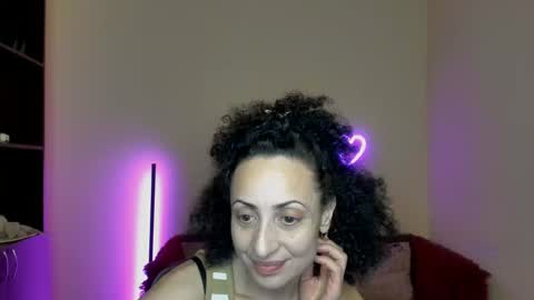 Snapshot of arianna_tifany chatting on March 7, 2025, 9:59 pm Arianna online show from March 7, 2025, 9:59 pm
