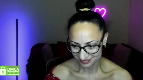 Snapshot of arianna_tifany chatting on October 11, 2025, 5:33 pm Arianna online show from October 11, 2025, 5:33 pm
