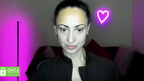 Snapshot of arianna_tifany chatting on October 16, 2025, 5:36 pm Arianna online show from October 16, 2025, 5:36 pm