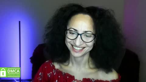 Snapshot of arianna_tifany chatting on October 21, 2025, 5:35 pm Arianna online show from October 21, 2025, 5:35 pm