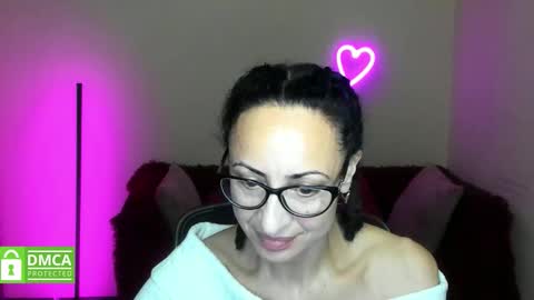 Snapshot of arianna_tifany chatting on October 28, 2025, 6:43 pm Arianna online show from October 28, 2025, 6:43 pm