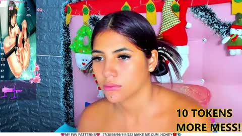 Snapshot of ariannalewis1 chatting on January 5, 2025, 1:35 am Arianna online show from January 5, 2025, 1:35 am