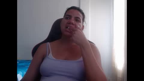 ariannaloovel online show from January 10, 2025, 8:59 pm