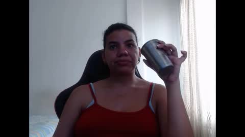 ariannaloovel online show from February 20, 2025, 6:24 pm