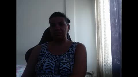 ariannaloovel online show from September 24, 2025, 2:42 pm