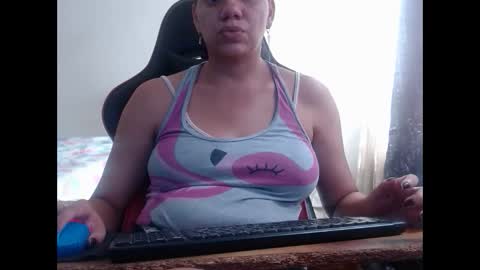 ariannaloovel online show from September 25, 2025, 7:17 pm