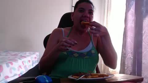 ariannaloovel online show from September 29, 2025, 6:24 pm