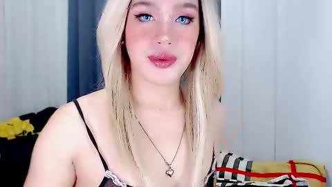 Snapshot of arianne_xoxo777 chatting on March 2, 2025, 11:29 am ARIANNE CUMS online show from March 2, 2025, 11:29 am