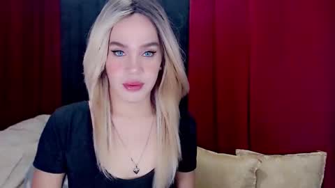 Snapshot of arianne_xoxo777 chatting on October 11, 2025, 8:40 pm ARIANNE CUMS online show from October 11, 2025, 8:40 pm