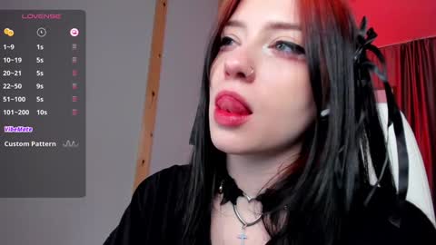 Snapshot of arielabradberry chatting on December 11, 2024, 5:26 pm Ariel online show from December 11, 2024, 5:26 pm