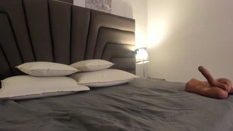 Snapshot of arielsexhot chatting on December 3, 2024, 6:37 am Ariel online show from December 3, 2024, 6:37 am