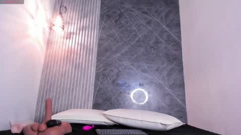 Snapshot of arielsexhot chatting on December 22, 2024, 3:33 pm Ariel online show from December 22, 2024, 3:33 pm