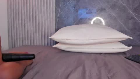 Snapshot of arielsexhot chatting on December 27, 2024, 7:08 am Ariel online show from December 27, 2024, 7:08 am