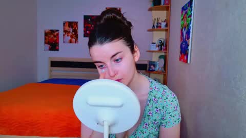 arielstonks_lovee online show from March 5, 2025, 3:08 am