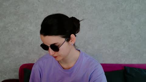 arielstonks_lovee online show from December 2, 2025, 4:40 am