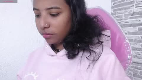 Snapshot of arietta_ chatting on October 20, 2025, 12:38 pm ARIETTA online show from October 20, 2025, 12:38 pm