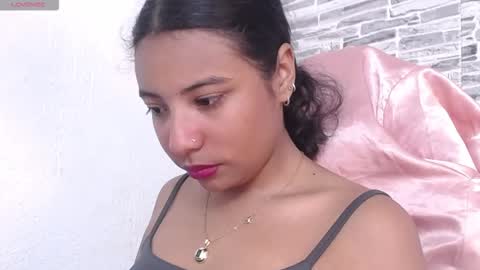 Snapshot of arietta_ chatting on October 23, 2025, 1:32 pm ARIETTA online show from October 23, 2025, 1:32 pm