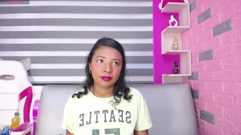 Snapshot of arietta_ chatting on November 30, 2025, 12:42 pm ARIETTA online show from November 30, 2025, 12:42 pm