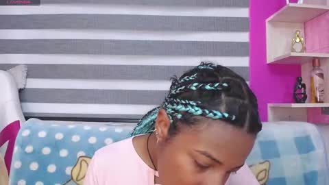 Snapshot of arietta_ chatting on December 14, 2025, 12:21 pm ARIETTA online show from December 14, 2025, 12:21 pm