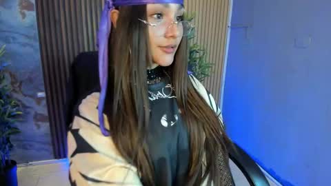 Snapshot of arigy_gomez chatting on September 30, 2025, 9:42 pm Arigy Everyday From 1430 to 2130 Col Time online show from September 30, 2025, 9:42 pm