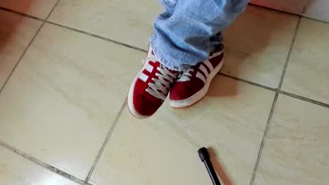 Snapshot of ariies13 chatting on November 13, 2025, 7:35 pm Ariies13 online show from November 13, 2025, 7:35 pm